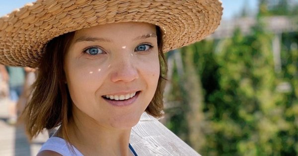 Joanna Jabłczyńska postawiła na dziewczęcy look! Jak nastolatka?