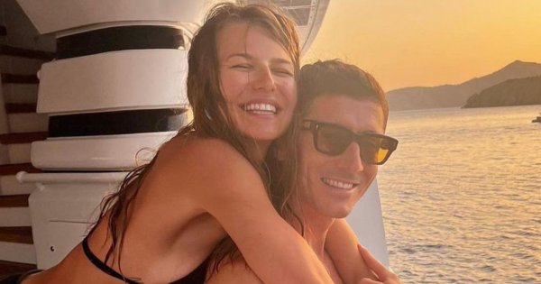 Anna Lewandowska i Robert Lewandowski na luksusowych wakacjach na Ibizie. Sprawdziliśmy, jak spędzają tam czas