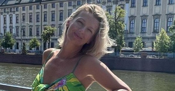 Magda Mołek w olśniewającej stylizacji! Ten fason sukienki to nowy trend wśród gwiazd?