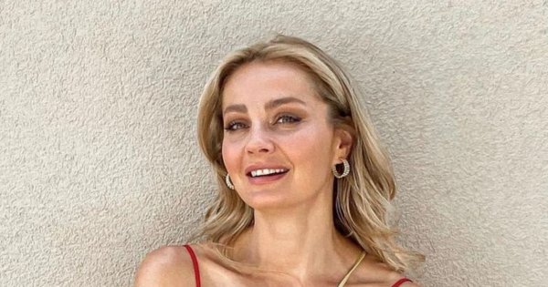 Małgorzata Socha eksponuje swoją fantastyczną figurę w prześwitującej kreacji! Przyćmiła inne gwiazdy na balu TVN?
