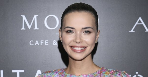 Sandra Kubicka pokazała swój modny manicure! #manidot to hit lata 2022!