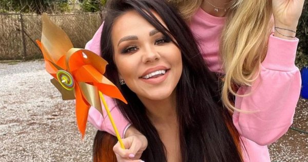Sylwia Bomba w ogniu krytyki! Internauci zwracają uwagę na zmienione rysy twarzy. Piszą "Buzia zupełnie inna"