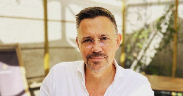 Krzysztof Ibisz uczy się wykonywać masaż swojej ciężarnej żonie! To ułatwi jej poród? Tak twierdzi doula!