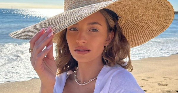 Julia Wieniawa w stylówce z pazurem. Fani: "Lateksowa królowa. Christian Grey piałby z zachwytu"