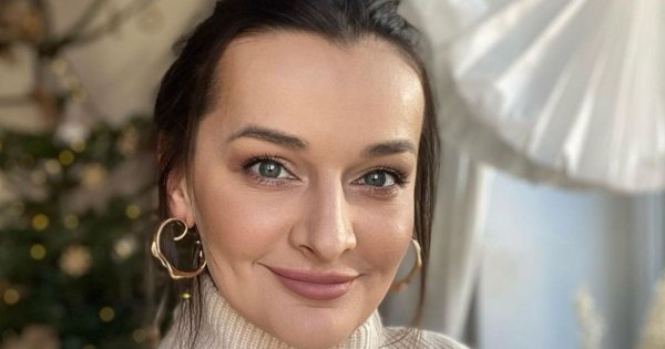 Monika Kołakowska pokazała cellulit na udach! Trenerka fitness wcale się go nie wstydzi!
