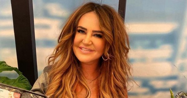 Agnieszka Kotońska z "Googlebox" pokazała się w obcisłej małej czarnej. Ktoś pisze: "Boska i seksowna kobieta"
