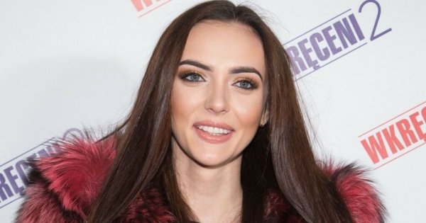 Marcelina Leszczak pokazała swoje stare zdjęcie sprzed kilkunastu lat. Sama komentuje: "Plastic fantastic"