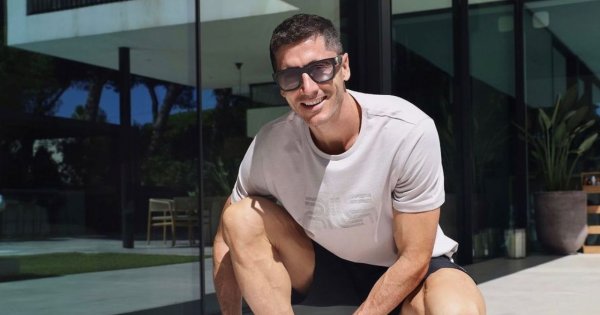 Robert Lewandowski obchodzi urodziny! Otrzymał od rodziny nietypowy prezent...