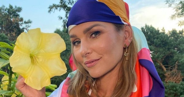 Paulina Sykut-Jeżyna pokazała pamiątkowe zdjęcie ze swojego ślubu. To było 11 lat temu! Co sądzicie o jej sukni ślubnej? Ale ta moda się zmienia...