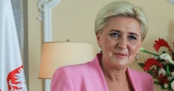Stylizacje Agaty Dudy w Nowym Jorku. Czy godnie nas reprezentowała w USA?
