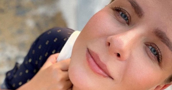 40-letnia Aneta Zając w wyrazistym makijażu. Fani: "Wyglądasz coraz młodziej. Jak dziewczynka!"