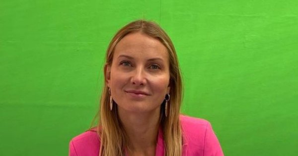 Joanna Moro w pastelowym outficie... Ta marynarka jest obłędna!