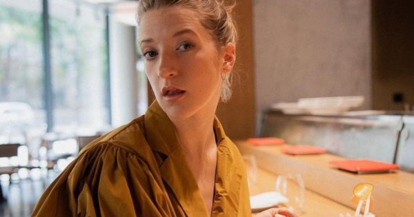Lara Gessler odkrywa brzuch 2 tygodnie po porodzie. Udało jej się wrócić do formy sprzed ciąży?