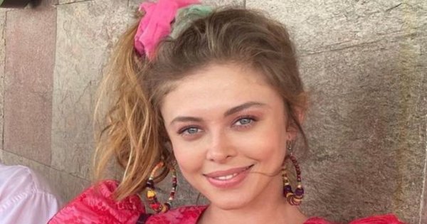 Joanna Opozda w najlepszej stylizacji festiwalu. Nareszcie powrócił jej dawny blask