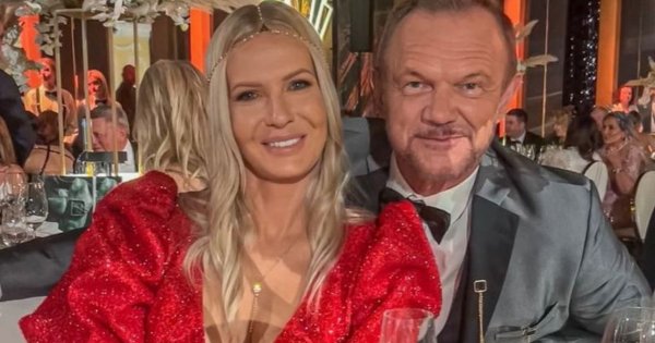 Edyta Pazura robi wygibasy na łóżku. Głowa na ziemi, nogi przywiązane do ramy mebla. Co tu się wydarzyło?