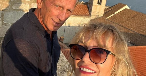 54-letnia Beata Ścibakówna eksponuje ciało w bikini. Ktoś pisze: "Nie pomoże nawet woda z Wisły, kiedy cycki już obwisły"