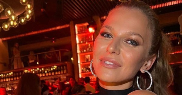 Anna Lewandowska szaleje na trybunach podczas meczu męża. Pokazała nowy tatuaż! Ładny?