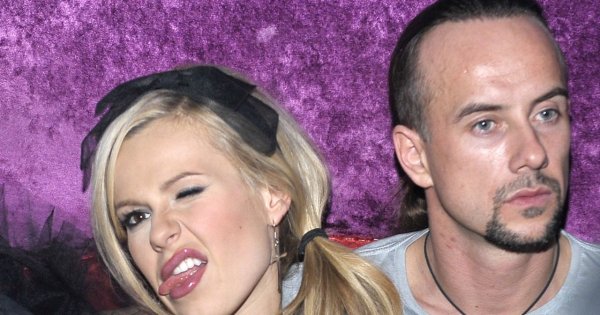 Nergal mówił o "dy*aniu popowej piosenkarki". Teraz Doda mu odpowiedziała! Poszło mu w pięty?
