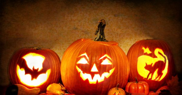 Dynia na Halloween - 14 pomysłów na to, jak wyciąć dynię