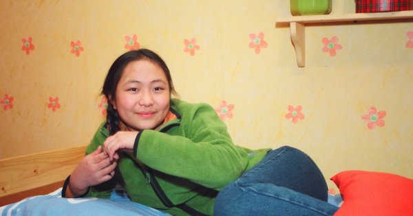 Pamiętacie Zosię z "Rodziny Zastępczej"? Dziś aktorka ma 33 lata, wypiękniała i... pokazała mamę!