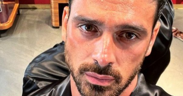Michele Morrone pokazał się bez koszulki i zaskoczył internautów nowym tatuażem. Jest ogromny!
