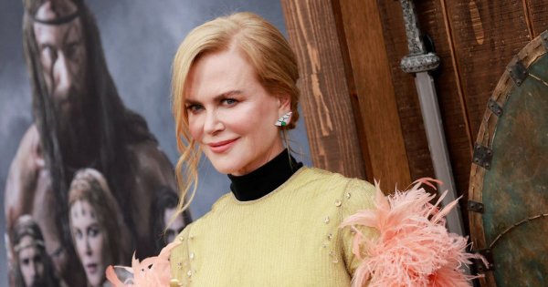55-letnia Nicole Kidman eksponuje umięśniony brzuch. Szok, jak ona wygląda!