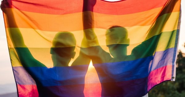 "Mąż zostawił mnie dla swojego kolegi z pracy. Przecież zawsze był homofobem!"