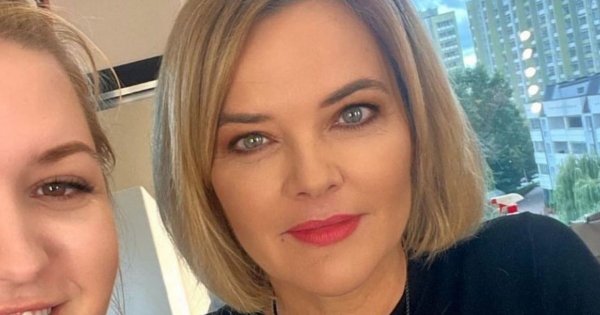 Monika Richardson na fotkach z basenu i sauny. Ktoś pisze: "Ma pani piękną figurę"