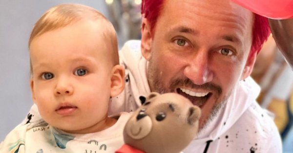Michał Wiśniewski na nowym zdjęciu z ciężarną żoną. "Trzymam kciuki, za maluszka i miłość"- komentuje fanka