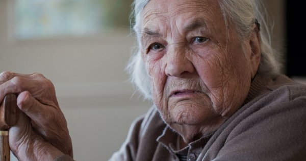 "Moja matka umiera, a mi jest to obojętne. Nic do niej nie czuję, poza urazą i żalem"
