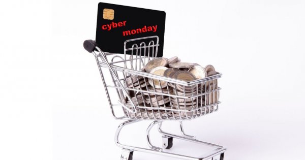 Fałszywe promocje na Cyber Monday. Nie daj się zrobić w konia
