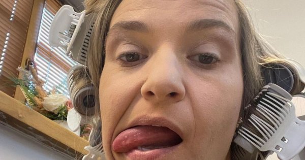 Joanna Koroniewska w czarnych jak smoła włosach! Przeszła tak ogromną metamorfozę?!