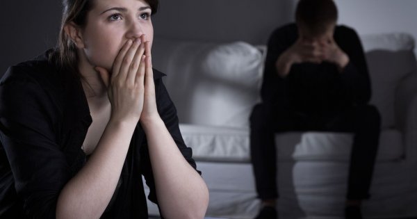 "Mąż potrafi dniami się do mnie nie odzywać. W ten sposób pokazuje swoje wyższość... Po co to robi?"