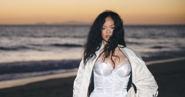 Rihanna olśniewa na ściance w sukience od polskiej projektantki! Nie ona jedna doceniła naszą rodaczkę...