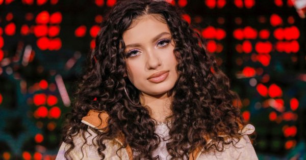 Viki Gabor promuje nowy utwór w TVP o hejcie. "Wygląda jak stara maleńka"