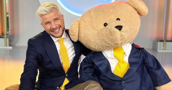 Mieszkania gwiazd: Filip Chajzer udostępnił fanom swój dom. Możesz zamieszkać w jego mazurskim raju!
