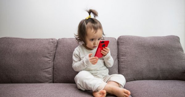 "Syn ciągle przesiadywał przed telefonem. W końcu znalazłam na niego metodę"