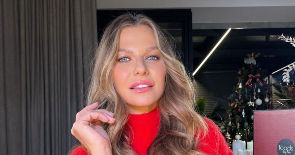 Anna Lewandowska pochwaliła się choinką w warszawskim apartamencie. Jest skromniejsza od tej w Hiszpanii!
