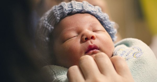 "A miało być tak pięknie... Jestem świeżo upieczoną mamą. Nie ogarniam. Błagam o rady i wskazówki"
