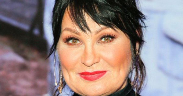 Iwona Pavlović błyszczała na gali Polsatu. Tej sukni nie powstydziłaby się nawet Morticia Addams!