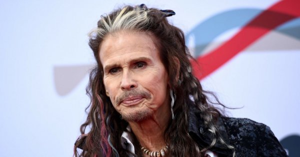 Steven Tyler z Aerosmith cierpi na tajemniczą chorobę. Lekarz zabronił mu koncertować!
