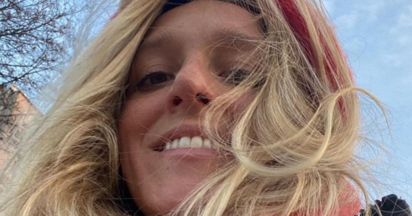 Ola Żebrowska nie czesze swojego syna? Dziecko ma długie blond włosy, które zbijają się w dredy!