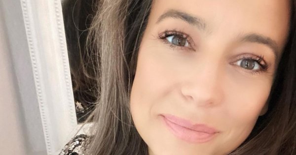 Zadziorna Anna Mucha i jej krągłości w wyciętym kostiumie. Śmiała fotka poróżniła fanów
