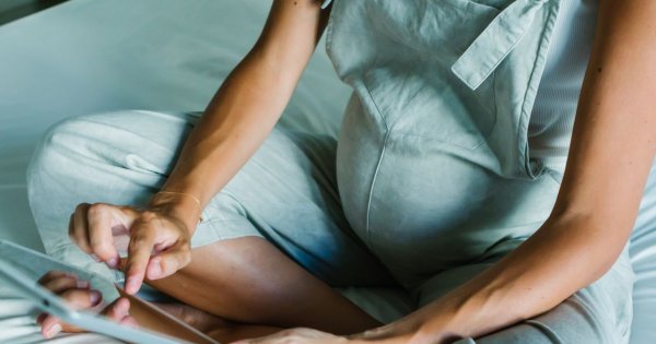 "Jestem w ciąży, a mąż zarzuca mi, że jestem przewrażliwiona na punkcie dziecka. Ciągle się ze mną kłóci"