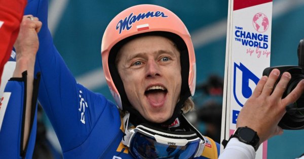 Dawid Kubacki ponowie został ojcem. Żona skoczka pokazała zdjęcie maluszka. Znamy już imię!