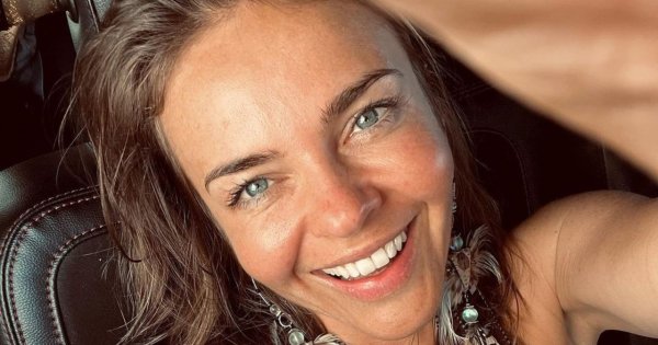 Półnaga Edyta Herbuś tuli się do odkrytego torsu przystojnego partnera: "Idealnie niedopasowani!"
