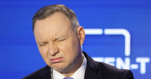 Andrzej Duda i jego miny. Idealnie sprawdzą się na memy! [DUŻO ZDJĘĆ]