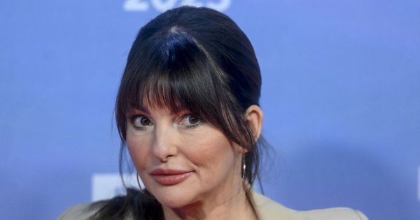 Znana prezenterka TVP zmieniła się w Iwonę Pavlović?! Beata Chmielowska-Olech jest nie do poznania!