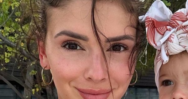 Klaudia Halejcio wskoczyła w nieoczywisty strój na walentynki. Ktoś pisze: "Konar płonie"