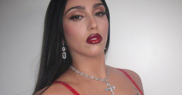 Grammy 2023: Córka Madonny w stożkowym staniku! Nawiązała do kultowej stylizacji swojej mamy
